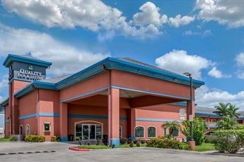Quality Inn & Suites Mercedes