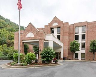 Comfort Inn and Suites Grundy