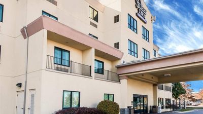 Sleep Inn & Suites