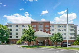 Comfort Suites