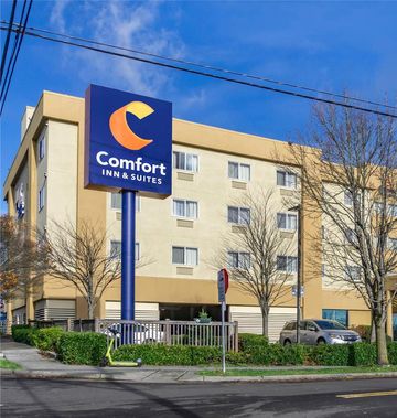 Comfort Inn & Suites