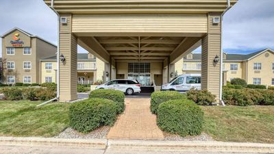 Comfort Suites Appleton Airport