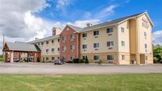 Comfort Suites