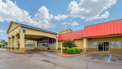 Econo Lodge Inn & Suites Triadelphia