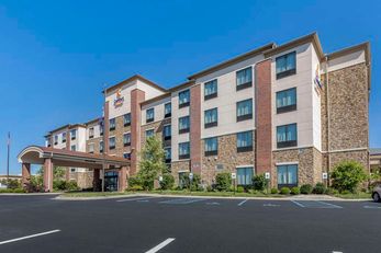 Comfort Suites
