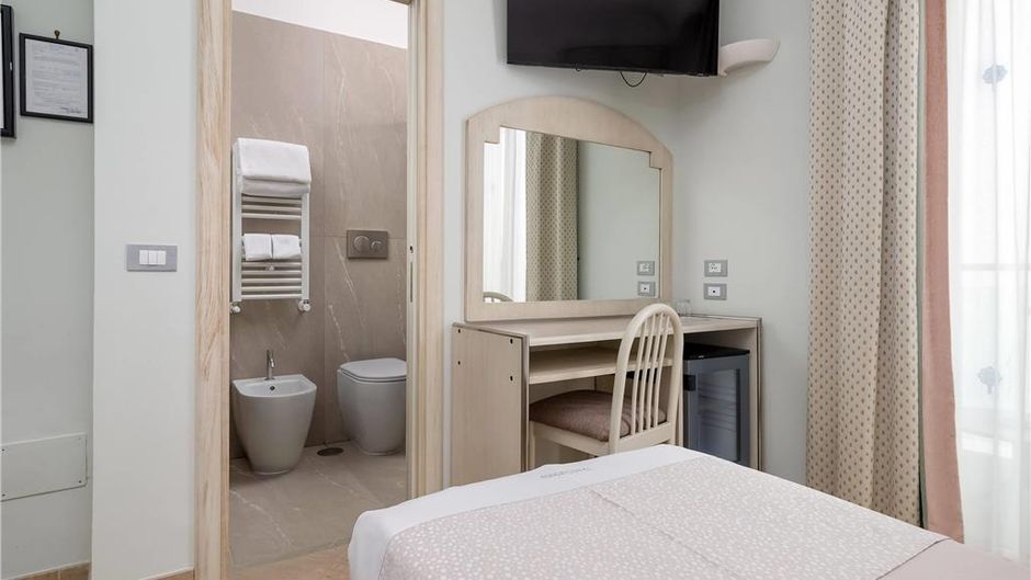 Gardenia Sorrento Coast Room