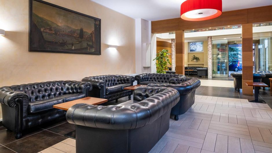 Quality Hotel Nova Domus Lobby