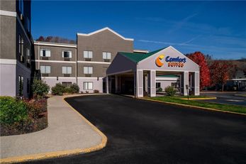 Comfort Suites