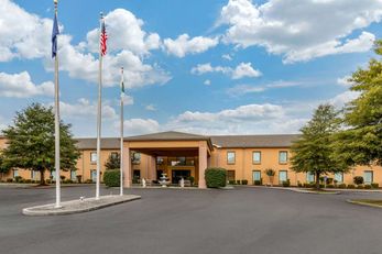Quality Inn & Suites Benton Draffenville