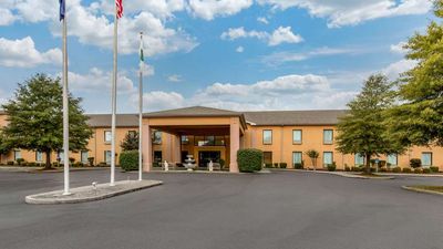 Quality Inn & Suites Benton Draffenville