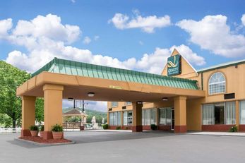 Quality Inn & Suites Horse Cave
