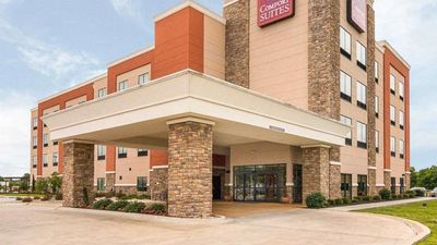 Comfort Suites