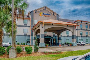 Comfort Suites