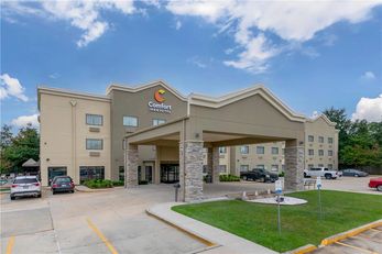 Comfort Inn & Suites