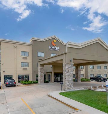 Comfort Inn & Suites