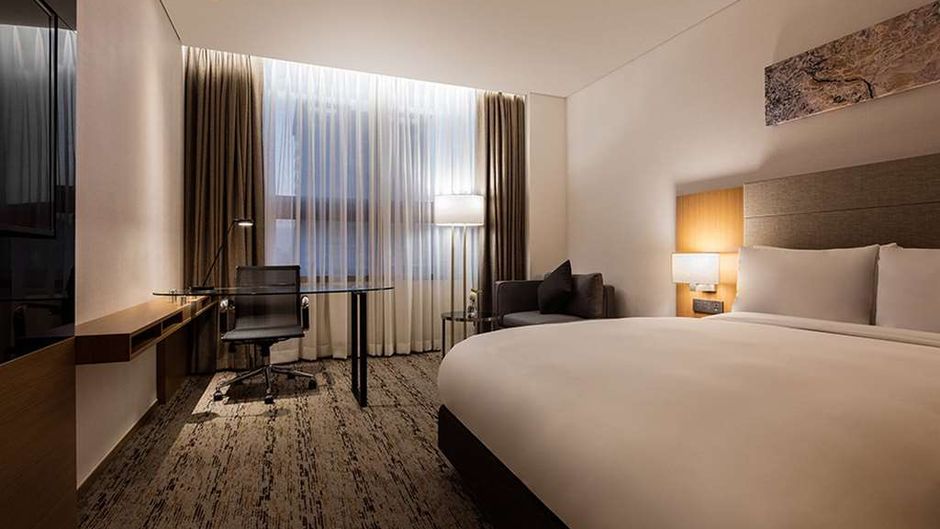 Ramada Seoul Sindorim Hotel Room