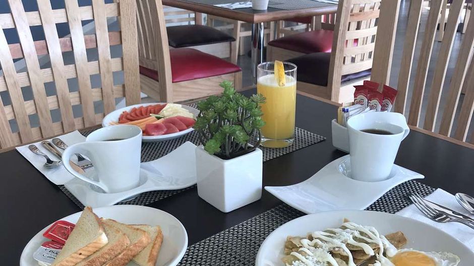 Best Western Plus Metepec & Suites Restaurant