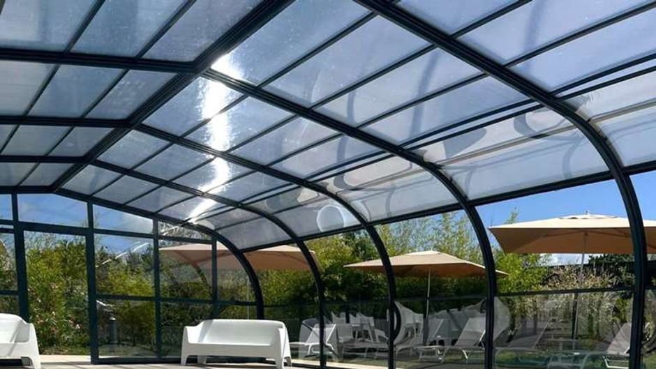 Golden Tulip La Baule Suites Exterior