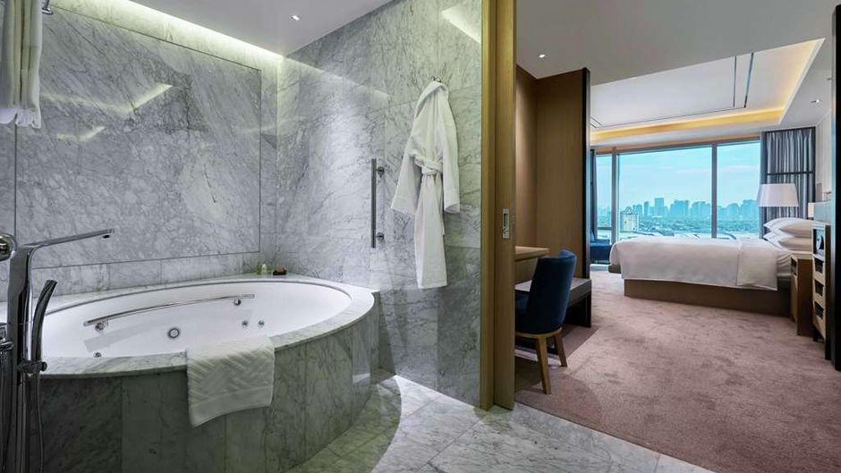 Hilton Manila Newport World Resorts Room