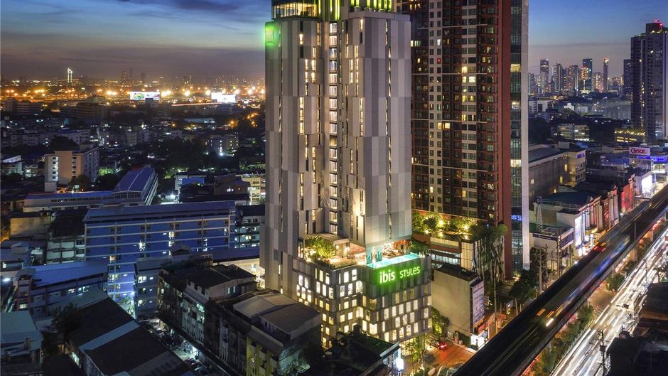 Ibis Styles Bangkok Sukhumvit Exterior
