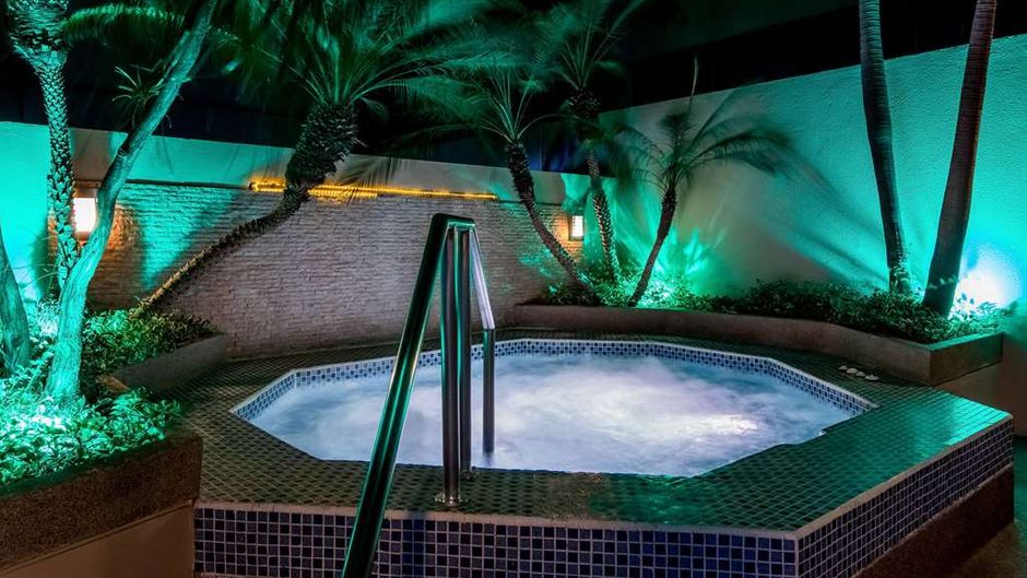 Wyndham Garden Guayaquil Pool