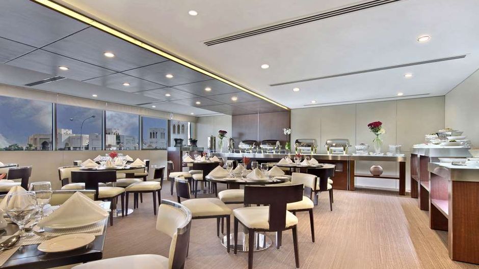 The Curve Hotel Restaurant