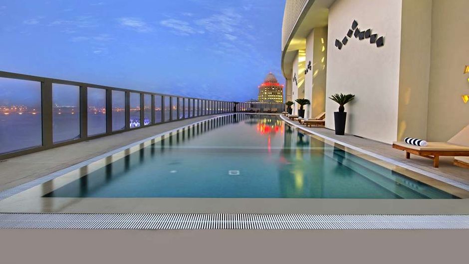 The Curve Hotel Pool