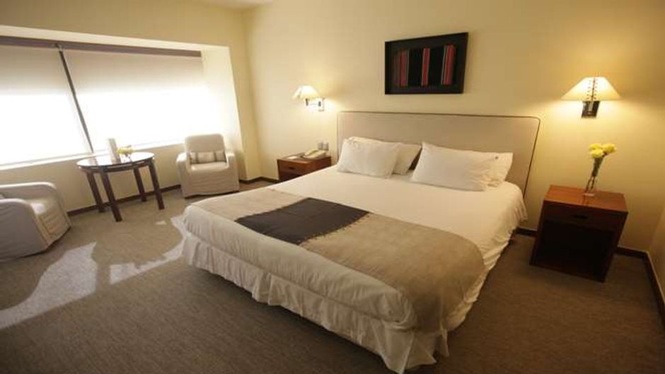 Almacruz Hotel Room