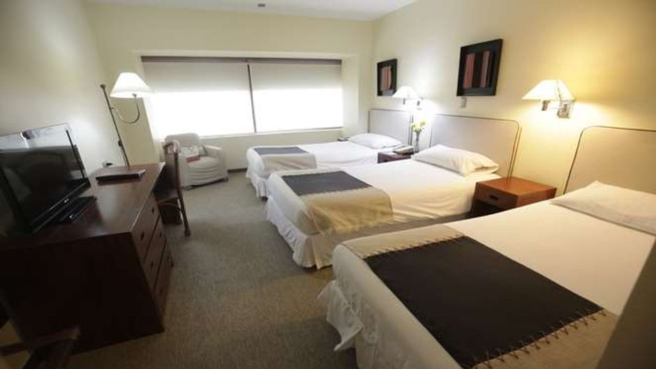 Almacruz Hotel Room