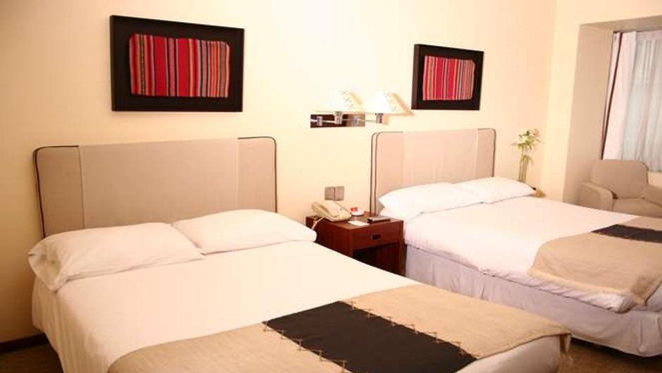 Almacruz Hotel Room