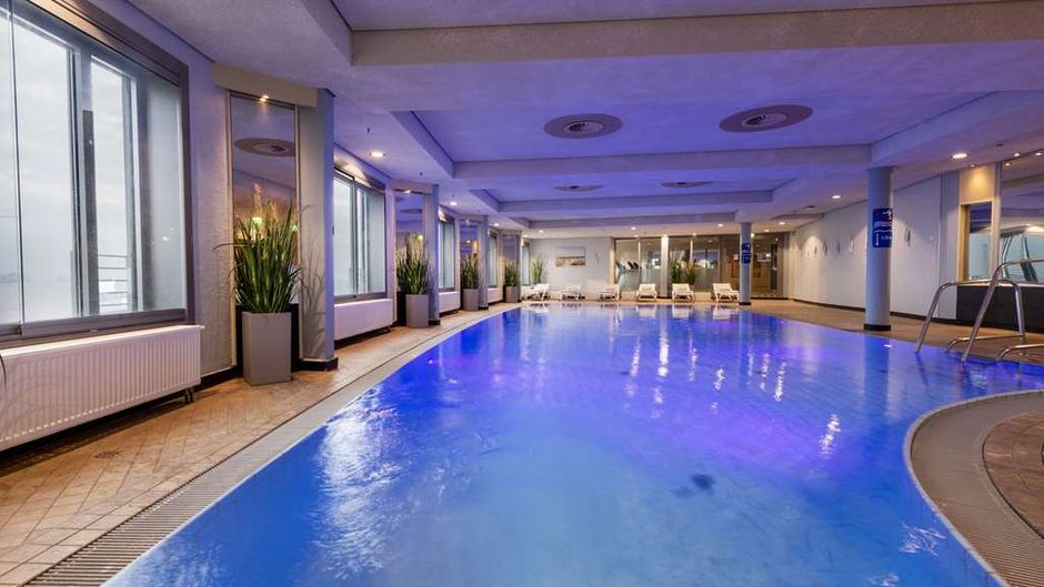 Maritim Hotel Frankfurt Pool