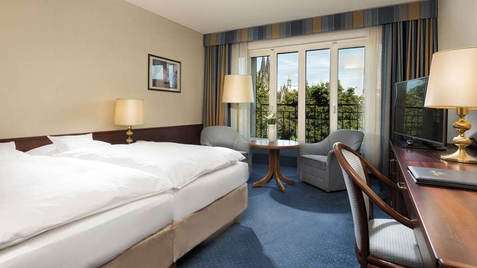 Maritim Hotel Koeln Room