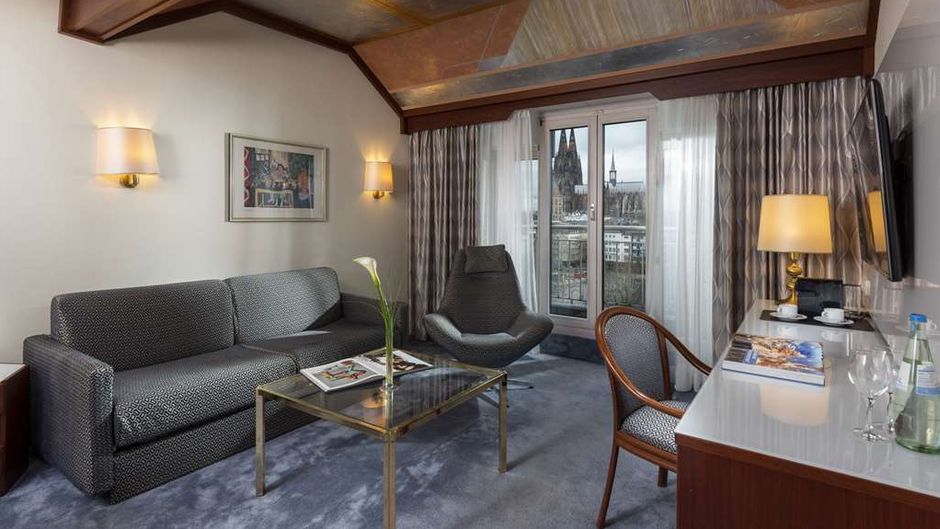 Maritim Hotel Koeln Suite