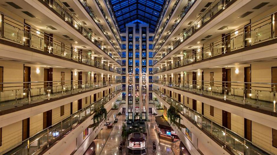 Maritim Hotel Magdeburg Lobby