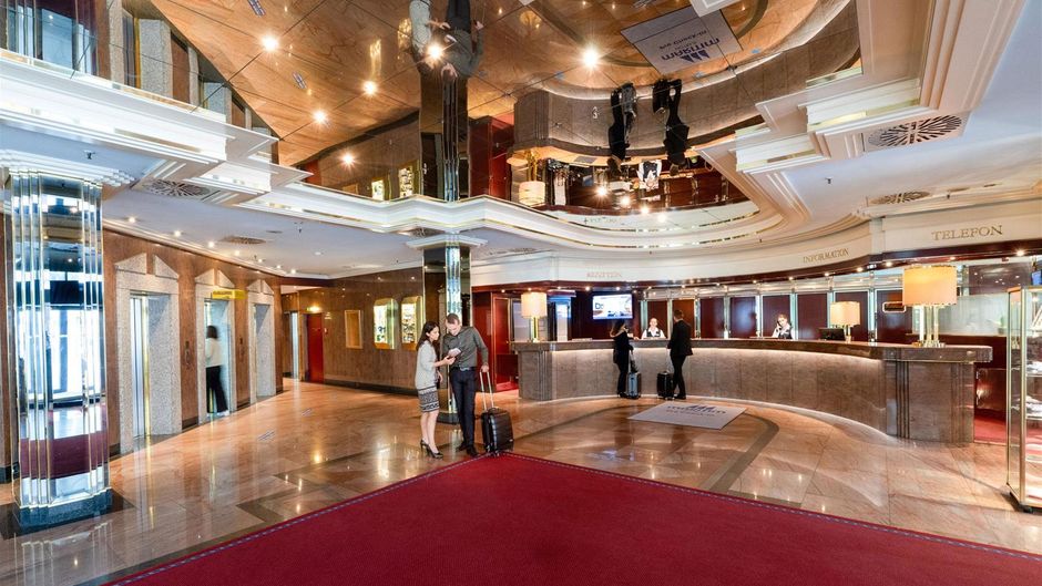 Maritim Hotel Muenchen Lobby