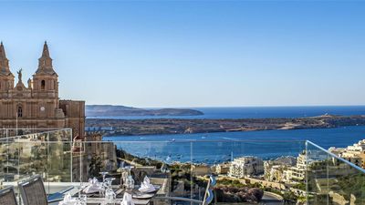 Maritim Antonine Hotel & Spa