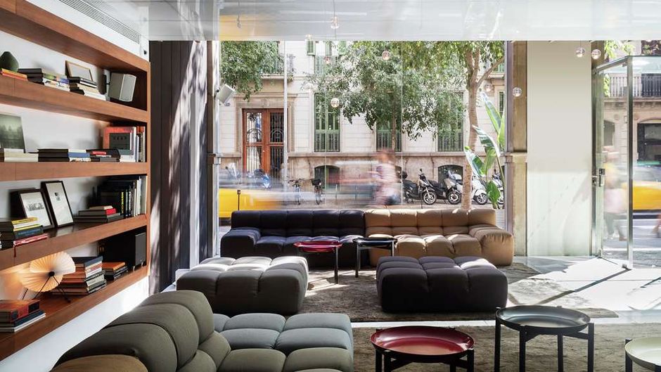Alexandra Barcelona, Curio Collection Lobby