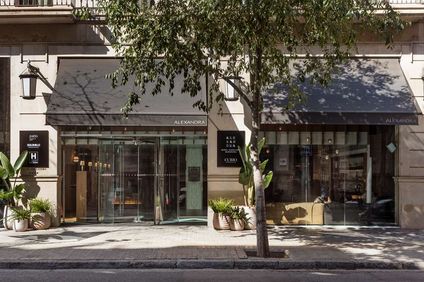 Alexandra Barcelona, Curio Collection