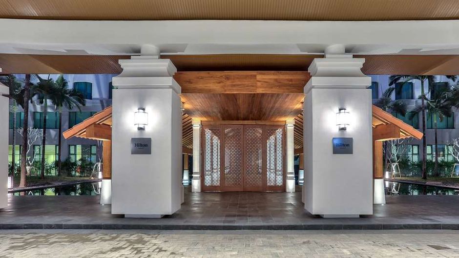 Hilton Mandalay Exterior