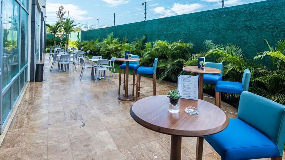 Hampton by Hilton Santo Domingo Airport Exterior