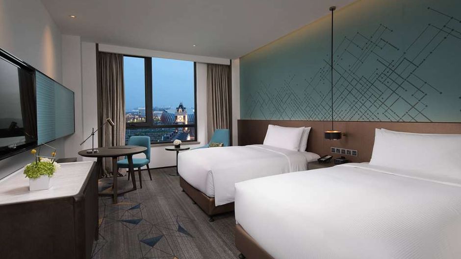 DoubleTree Oriental Movie Metropolis Room