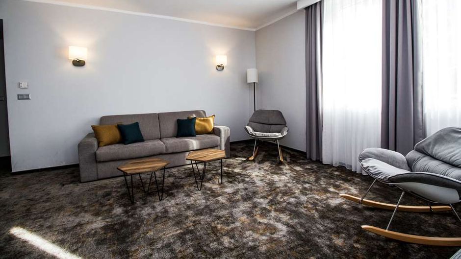 Best Western Plus Premium Inn Suite