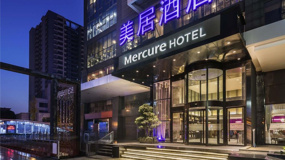 Mercure Chengdu Downtown Exterior