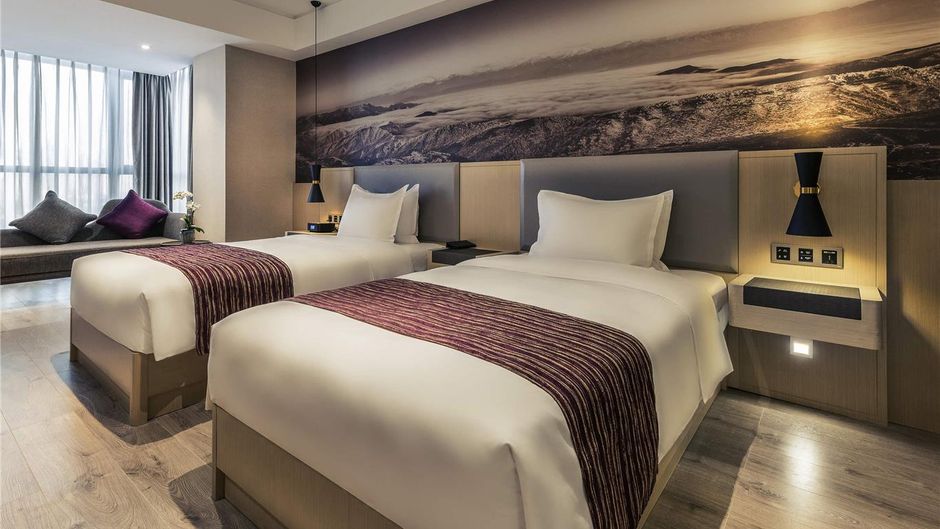 Mercure Chengdu Downtown Exterior