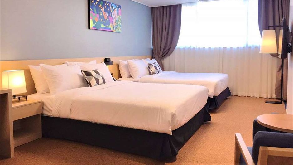 Days Hotel & Suites Incheon Airport Room