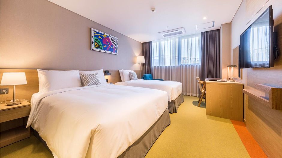 Howard Johnson Incheon Airport Room