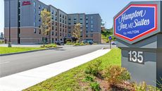 Hampton Inn & Suites Boston/Waltham