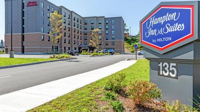 Hampton Inn & Suites Boston/Waltham