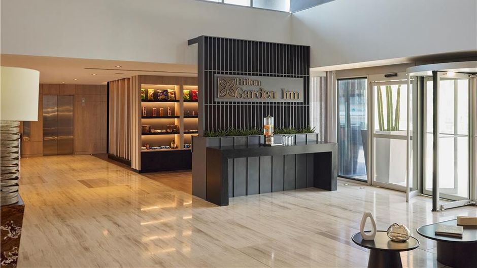 Hilton Garden Inn Chihuahua Lobby