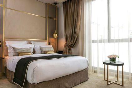 Niepce Paris Hotel, Curio Collection